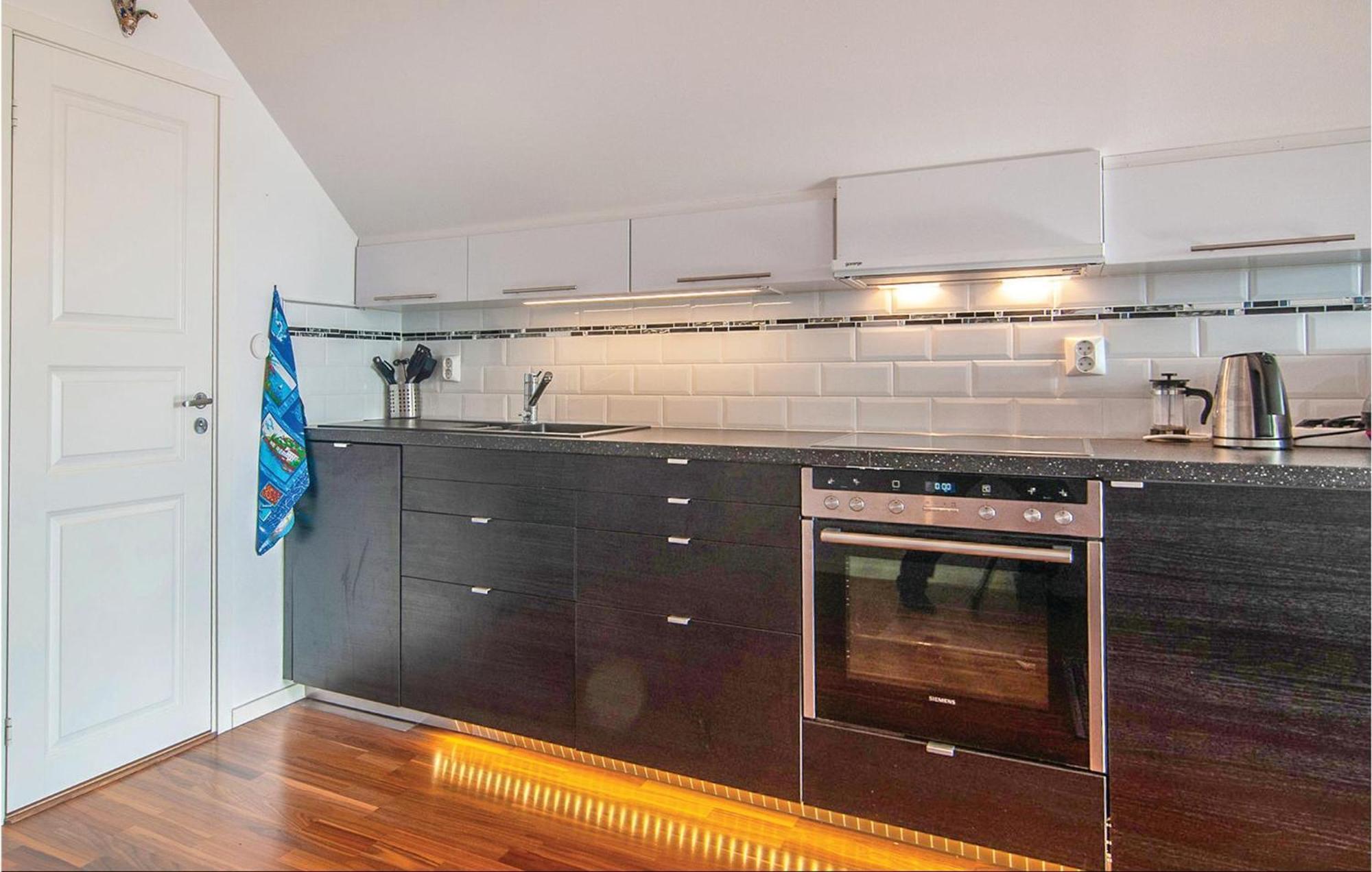 Cozy Apartment In Klintehamn With Wifi Экстерьер фото