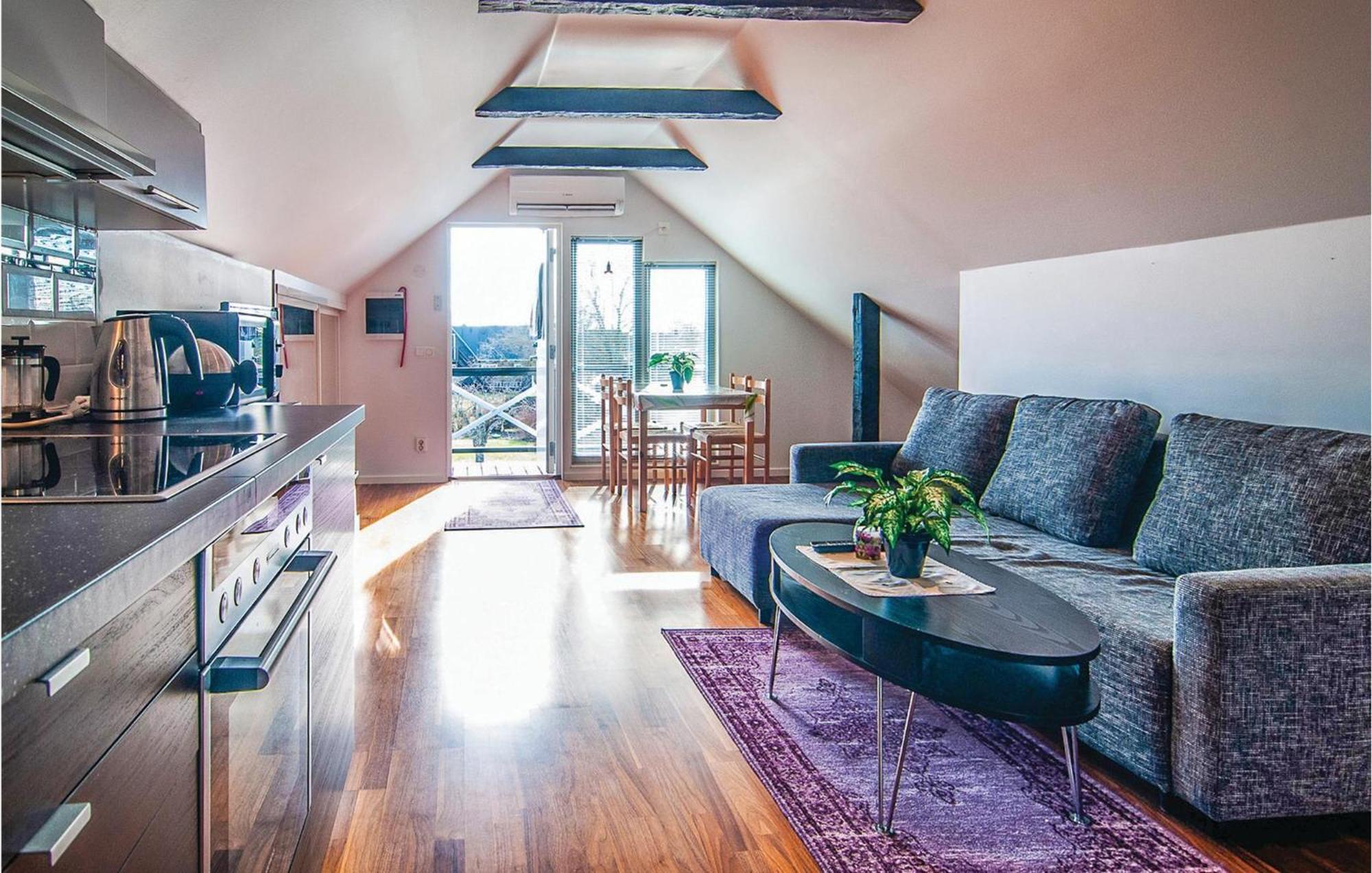 Cozy Apartment In Klintehamn With Wifi Экстерьер фото